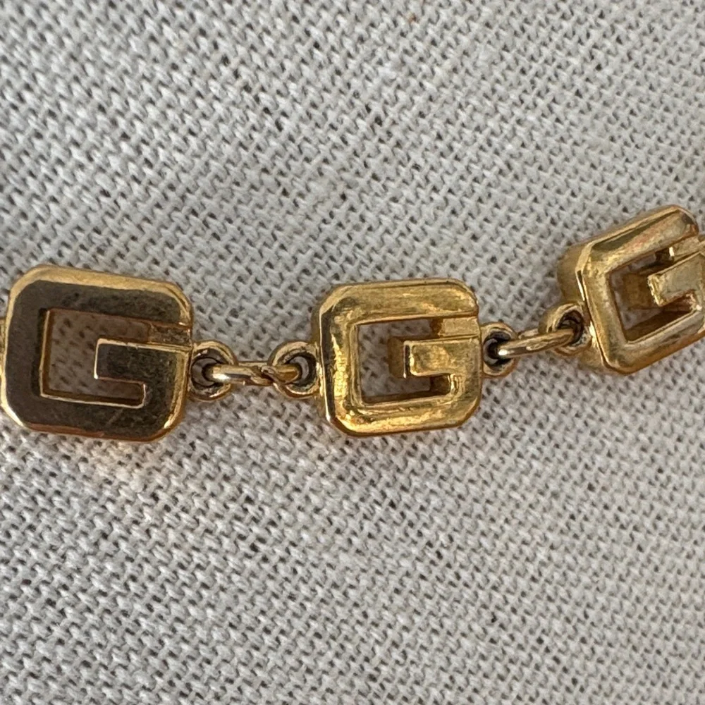 Givenchy G logo chain link necklace Gold Plated Gold Tone 15